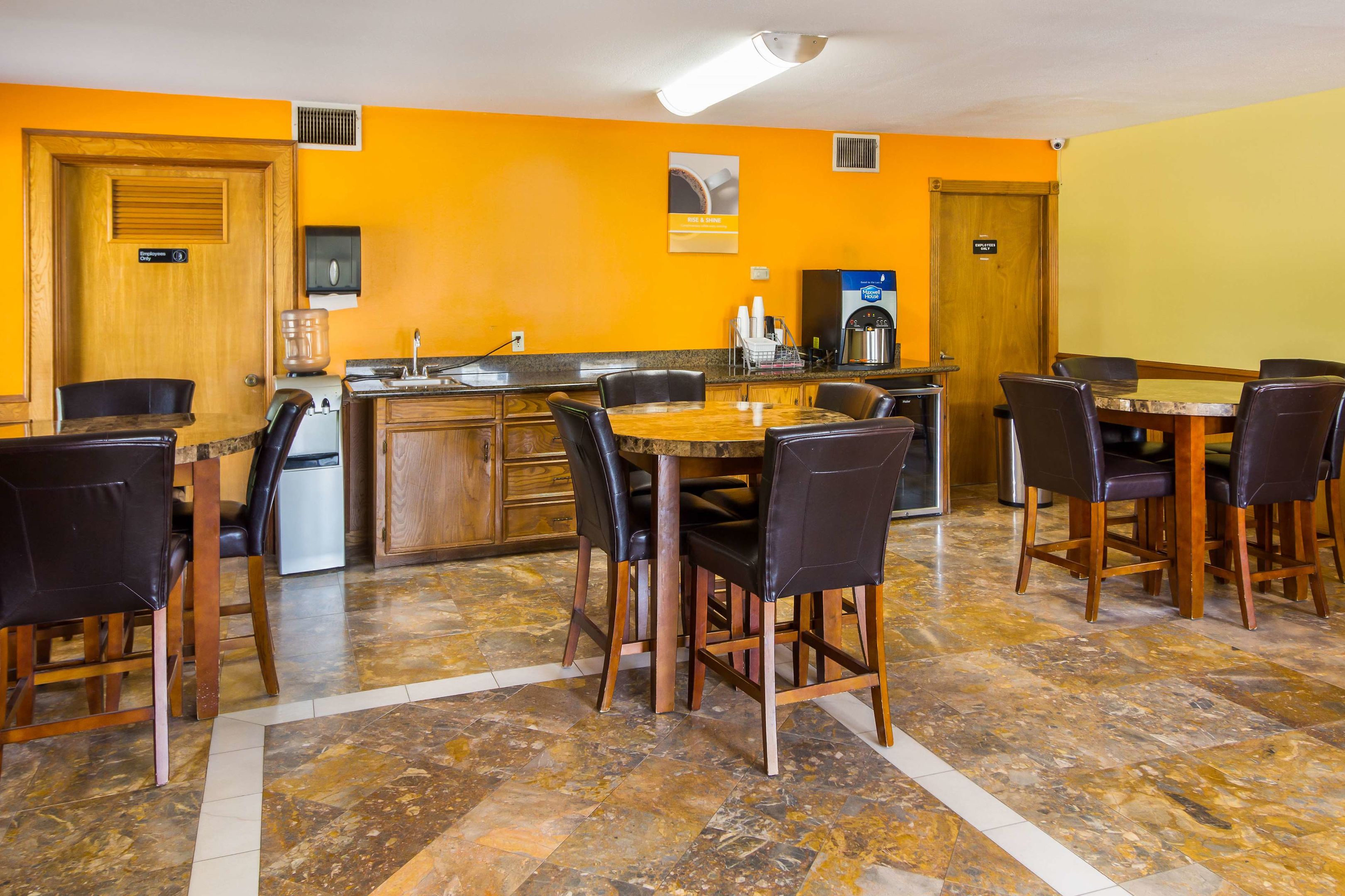 scottish inn and suites