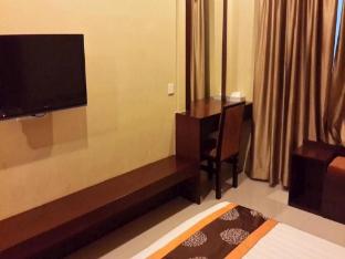 Nagoya One Hotel,Batam City>>Batam,4 star