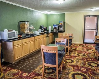 Rodeway Inn & Suites Plymouth Hwy 64,Plymouth>>North Carolina,2 star