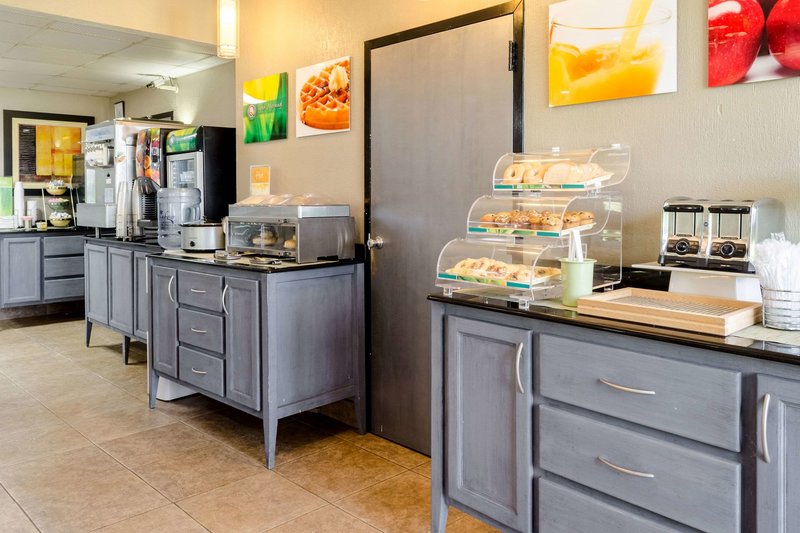 quality inn moss point pascagoula