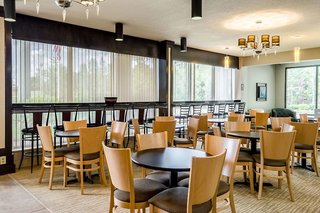 quality inn moss point pascagoula