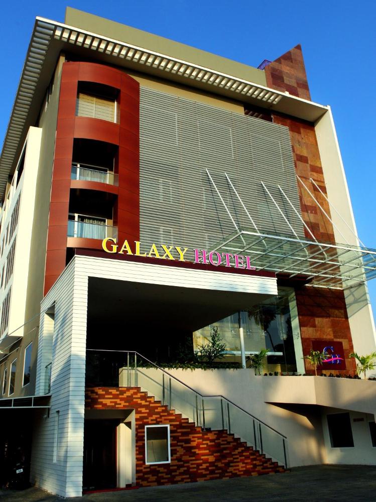 paravoor galaxy hotel
