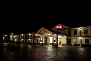 Red Roof Inn & Suites Jackson, Tn,Madison>>Jackson,2 star