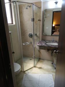 Hotel Inn Tawang,Karol Bagh>>Delhi,3 star