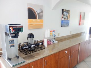 travelodge by wyndham san antonio lackland afb north