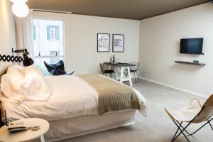 Babel Studios,Monserrat>>Buenos Aires,3 star