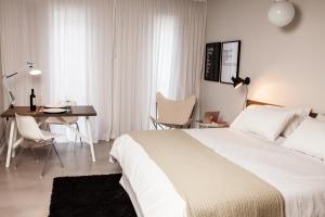 Babel Studios,Monserrat>>Buenos Aires,3 star