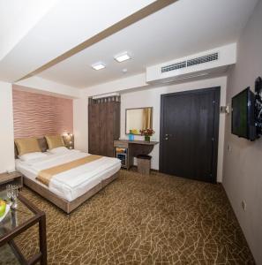 Hotel-Img
