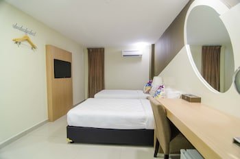 mornington hotel sitiawan
