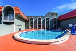 Econo Lodge Busch Gardens,Temple Terrace>>Tampa,3 star