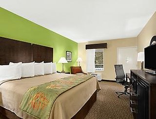 Quality Inn Asheville Downtown Tunnel Road,Buncombe County>>Asheville,3 star