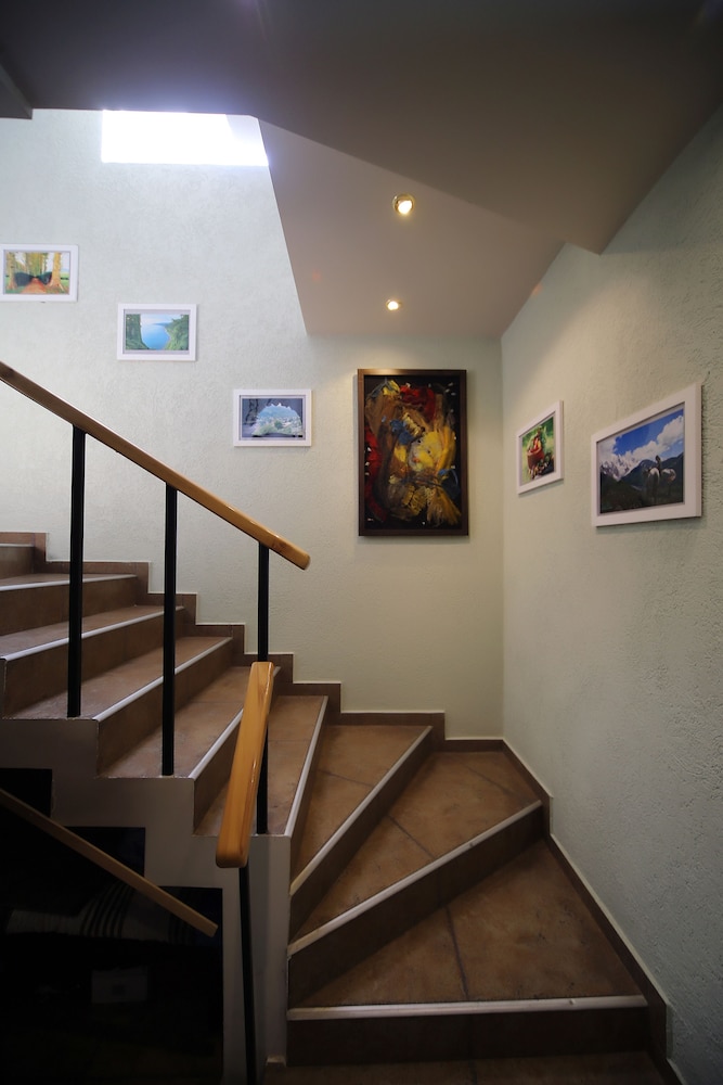 hotel kutaisi globus