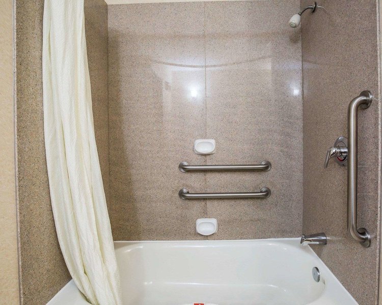 econo lodge inn and suites beaumont