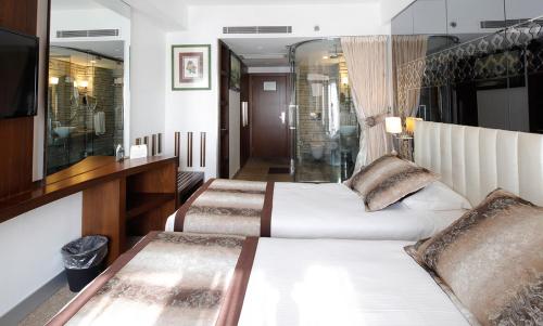 pera center hotel