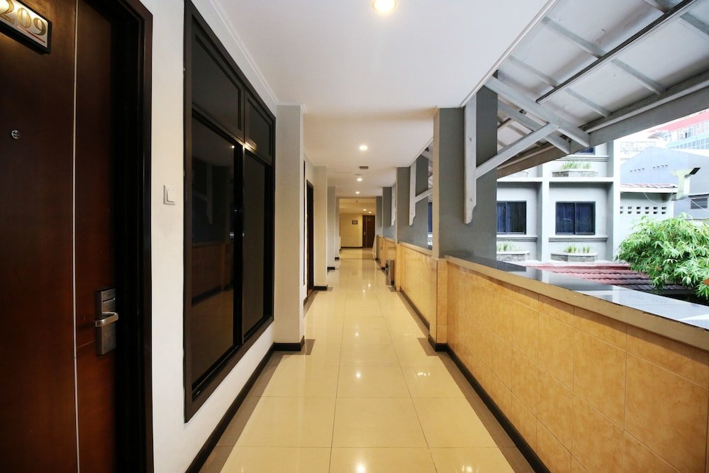 grand palace hotel makassar