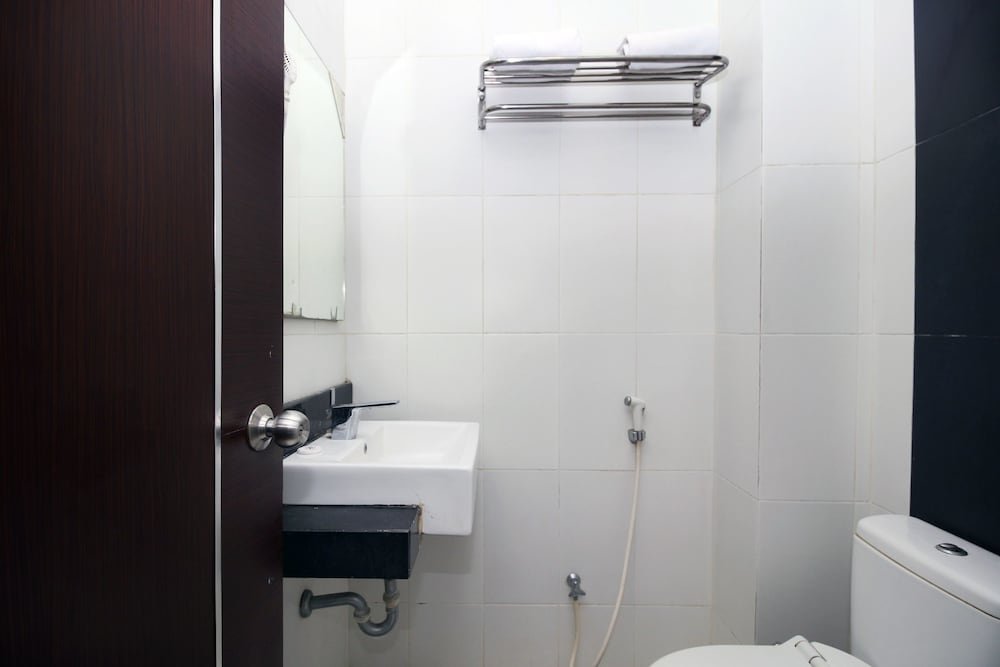 grand palace hotel makassar