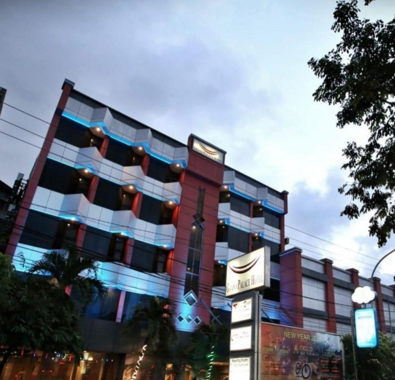 grand palace hotel makassar