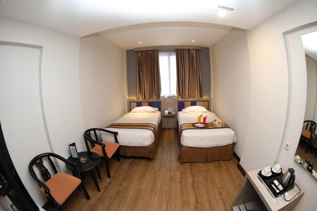 grand palace hotel makassar