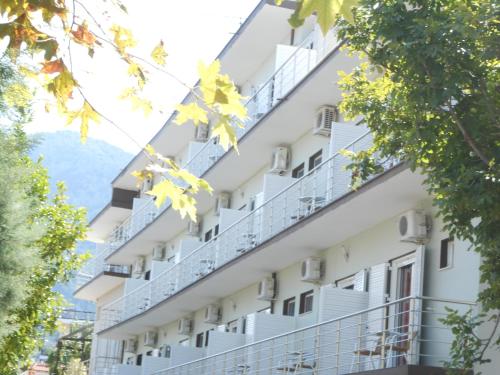 molos agios konstantinos