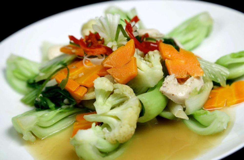 laxston hotel by front one