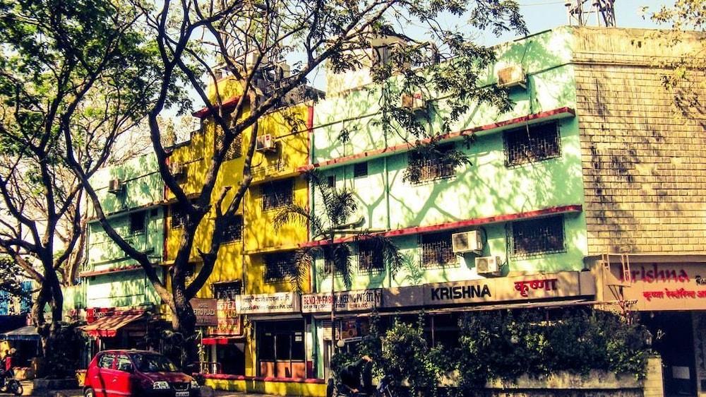 Hotel Metro Plaza,Mumbai>>Central Suburbs,3 star