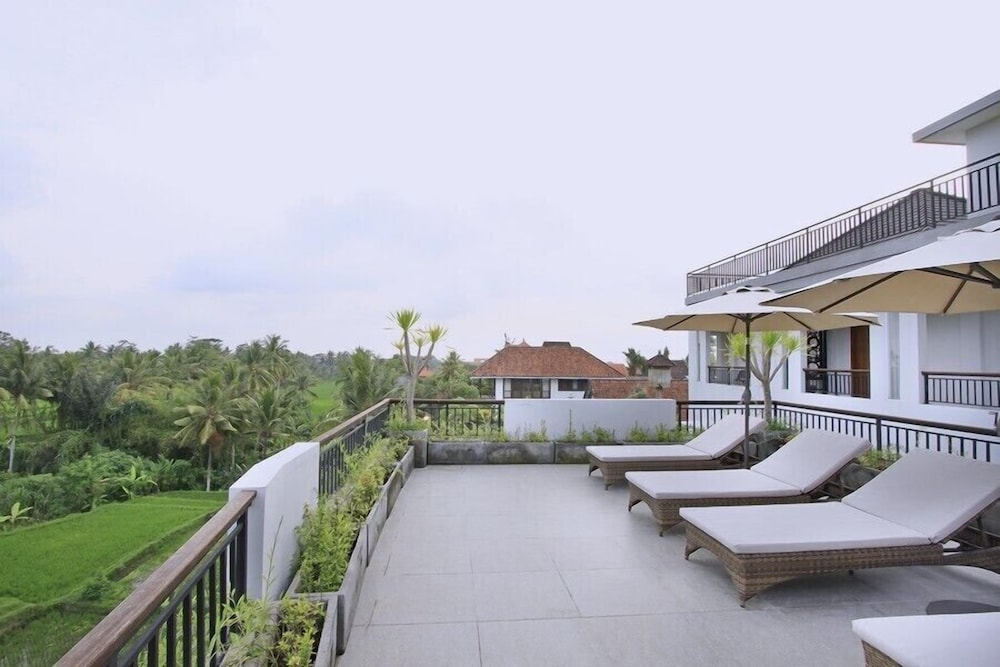 puri padma hotel