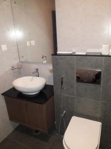 Hotel Blue Diamond,Pudupakkam>>Chennai,3 star