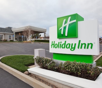 Holiday Inn Redding By Ihg,Shasta>>Redding,3 star