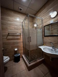 balcony hotel and suites