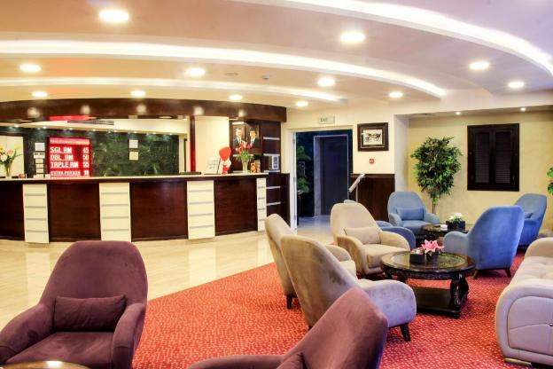 balcony hotel and suites