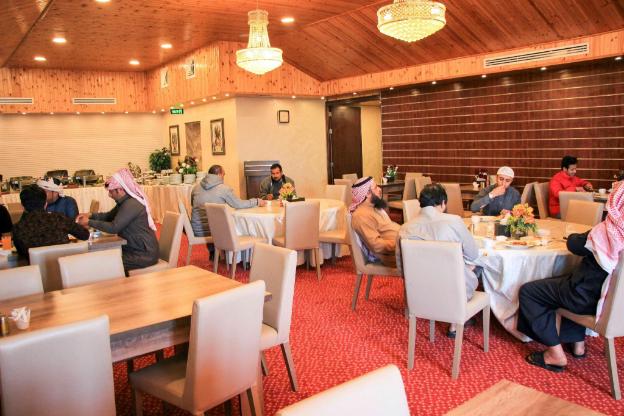 balcony hotel and suites