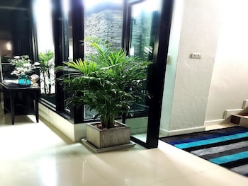 the one boutique hotel