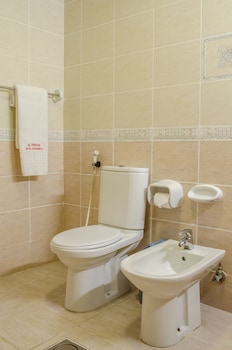 al ferdous hotel apartment