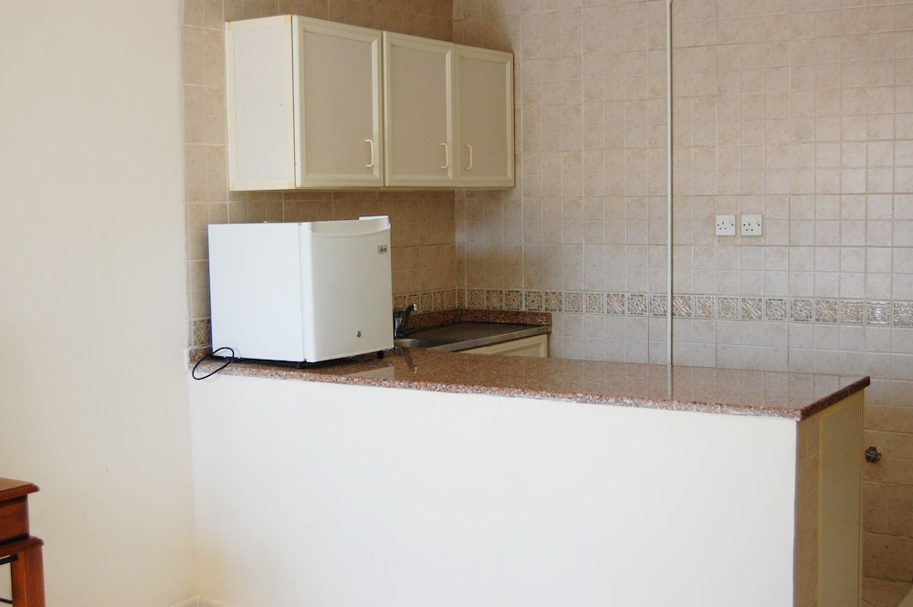 al ferdous hotel apartment