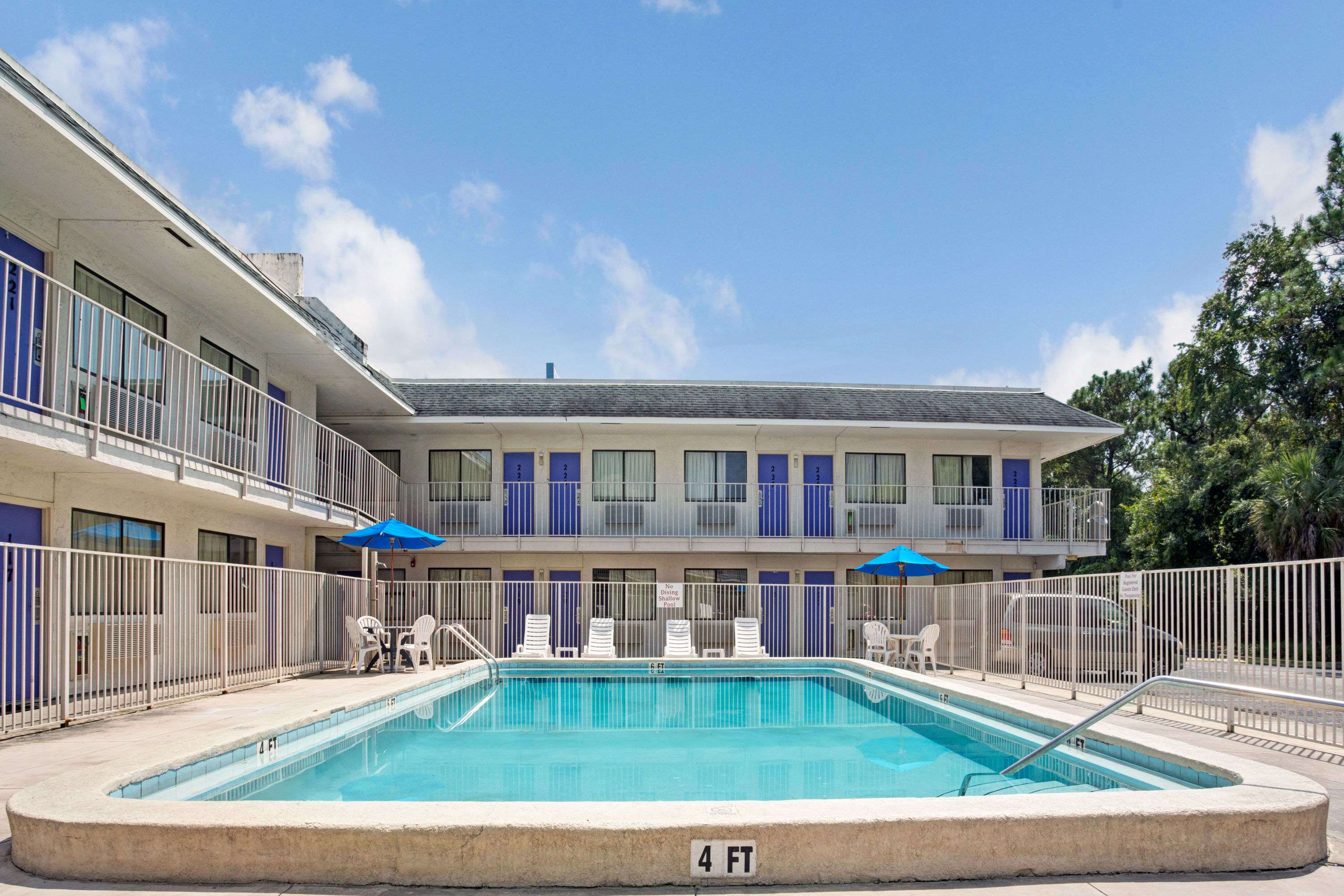 knights inn harts road jacksonville fl