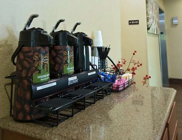 red roof inn georgetown in louisville west