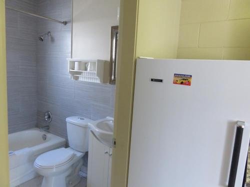 Flamingo Motel,Okanagan Valley>>Penticton,2 star