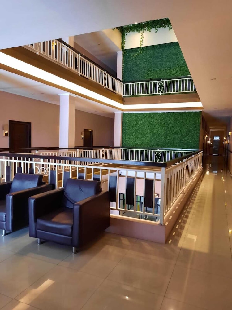 rahat icon hotel