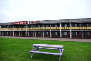 tidal bore inn