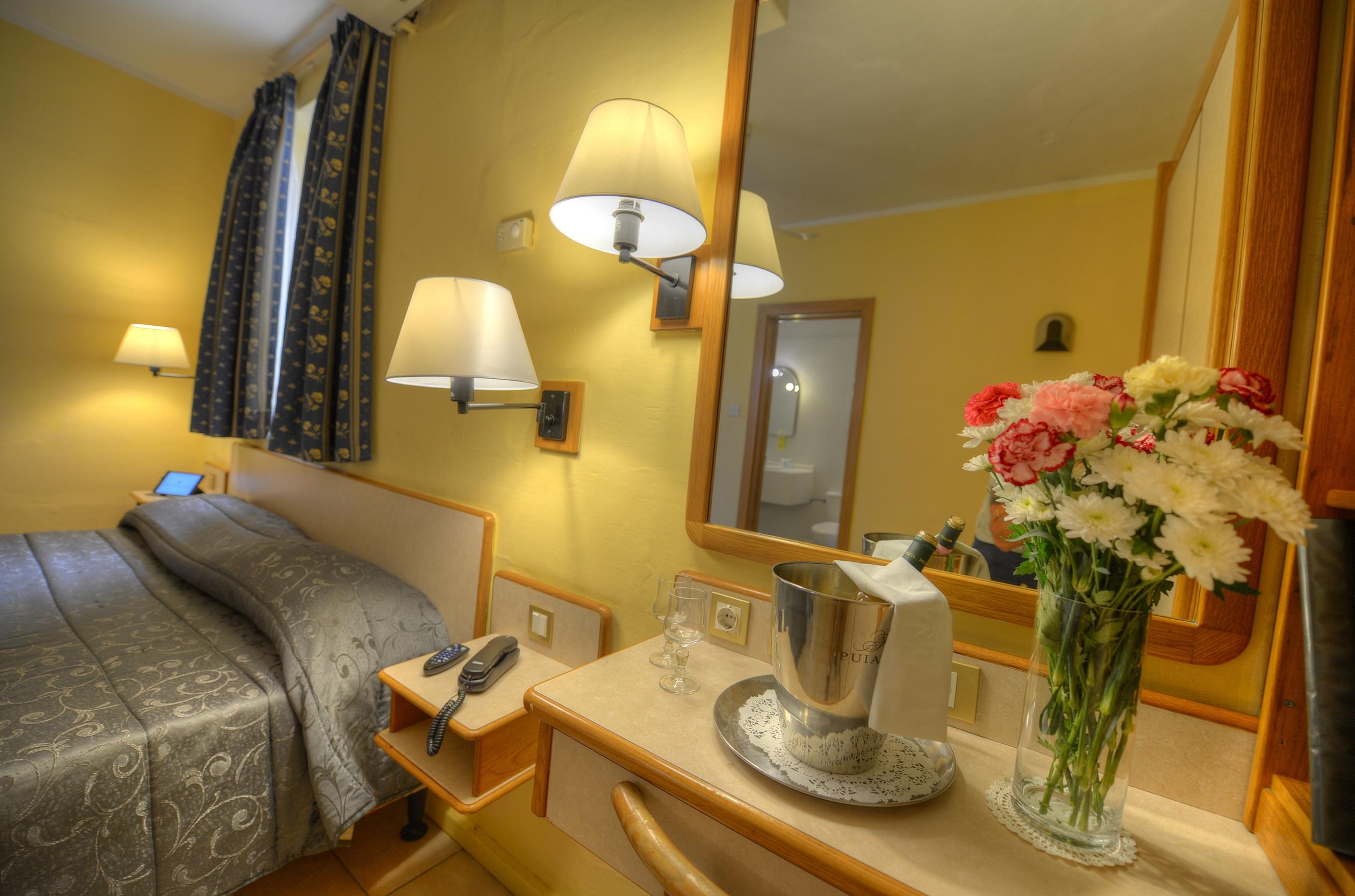 sliema chalet hotel