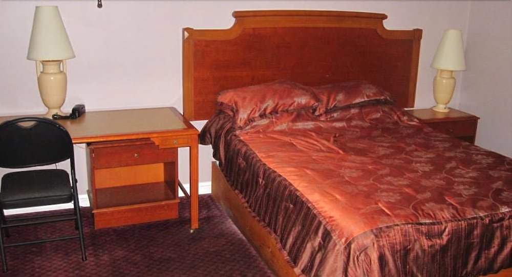 Crestwoodmotel,Burlington>>Aldershot,3 star