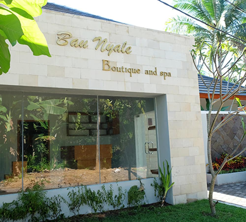 villa bau nyale
