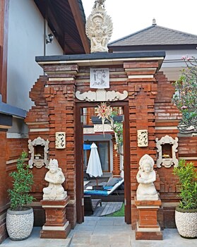 lebak bali residence