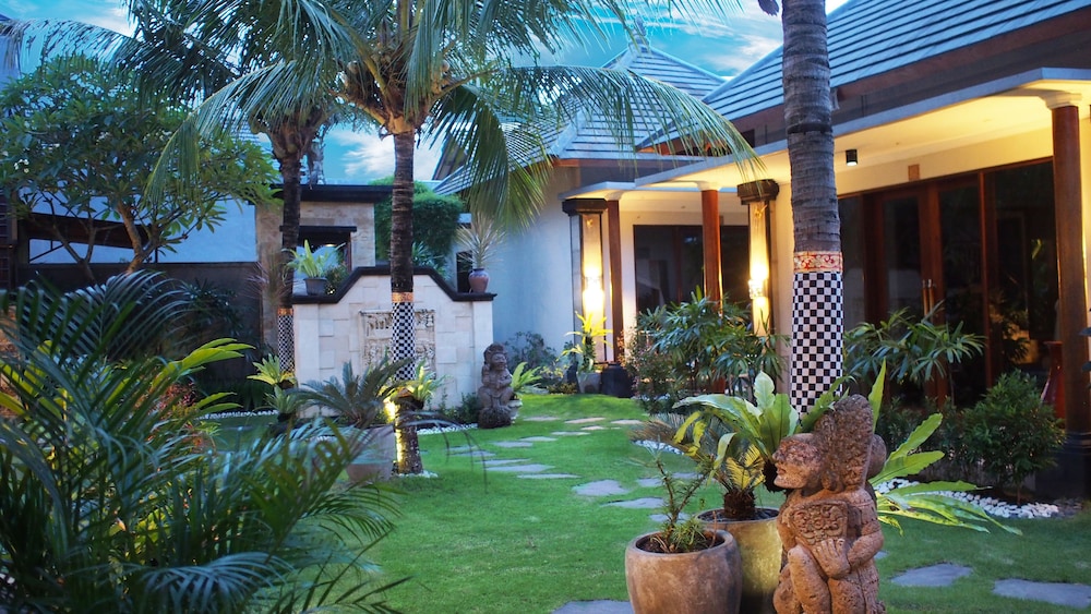 lebak bali residence