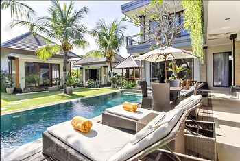 lebak bali residence