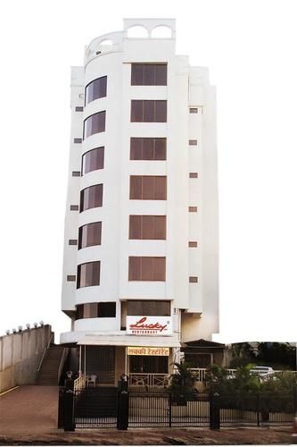hotel lucky bandra
