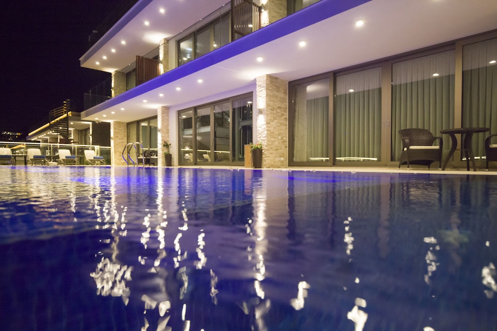 spektr boutique hotel yalikavak