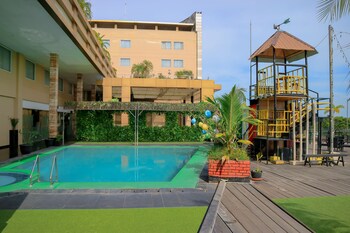 Grand Qin Hotel Banjarbaru Syariah,Banjarmasin>>Banjarbaru,4 star