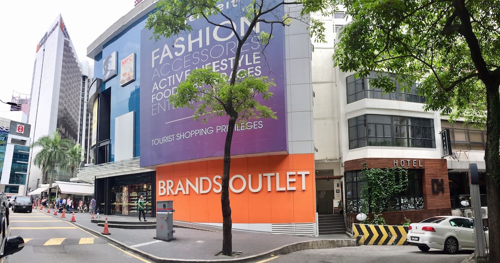 chaos boutique hotel kuala lumpur