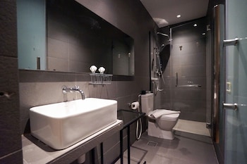 chaos boutique hotel kuala lumpur